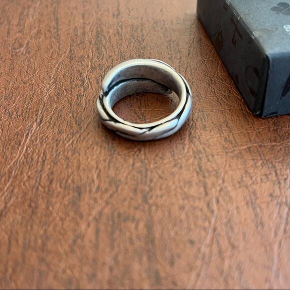 Shiraleah Chicago Thornton Serpent Ring Black Gray 8 NIB - Picture 7 of 16